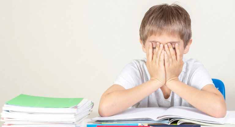 چرا دانش آموزان مدرسه را دوست ندارند